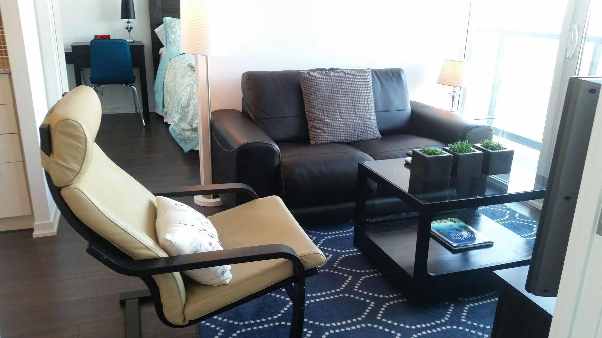 Soho 2 Bed | 2 Bath Cn Tower View Toronto