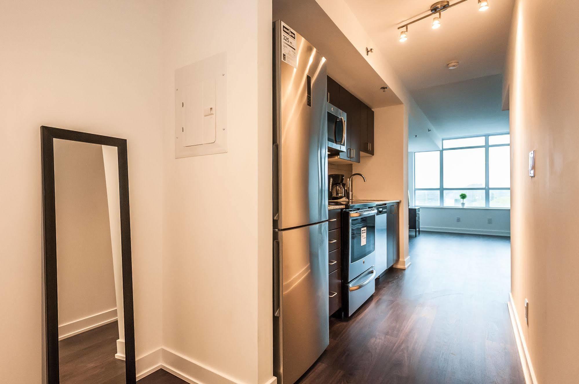 Life Lakeside Mimico Apartment Toronto