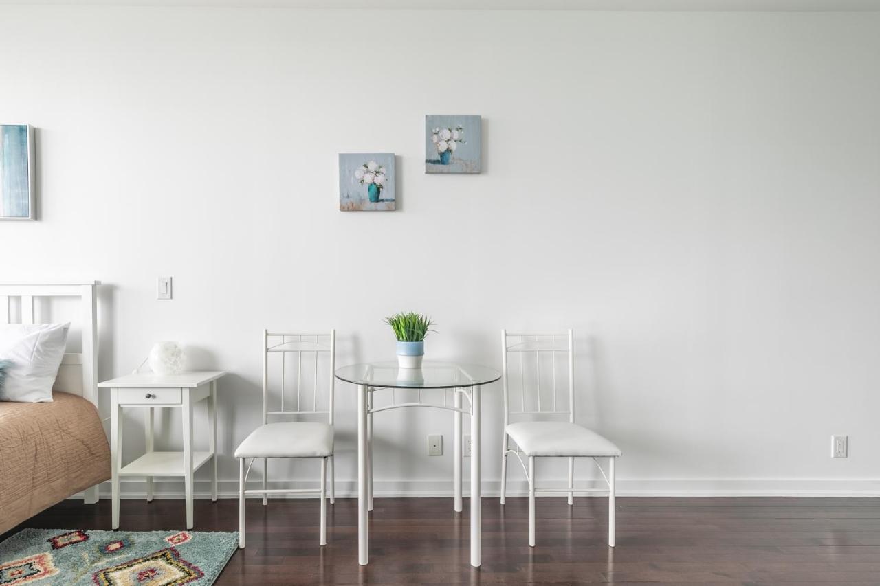 Simply Comfort. Gorgeous Downtown