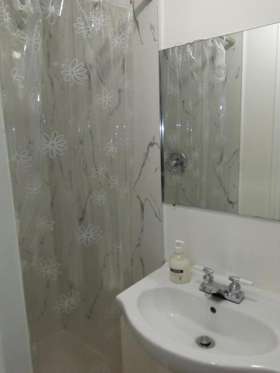 University Apartment Guest house 2*