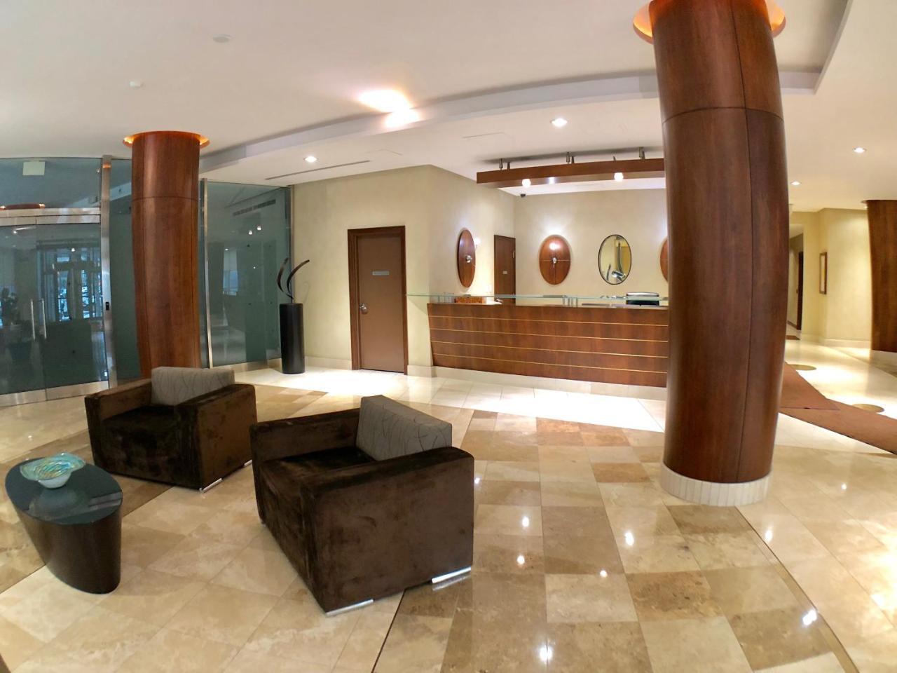 City Stay Condos - Downtown Toronto, Simcoe Street Apartment Toronto