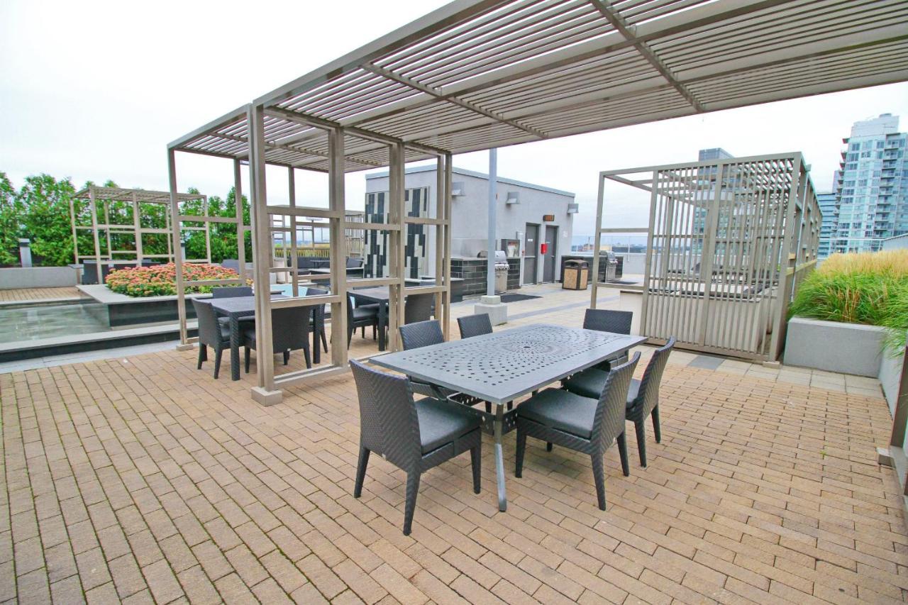 Apartment Boutique Suites - Entertainment District, Scotiabank Arena - Downtown