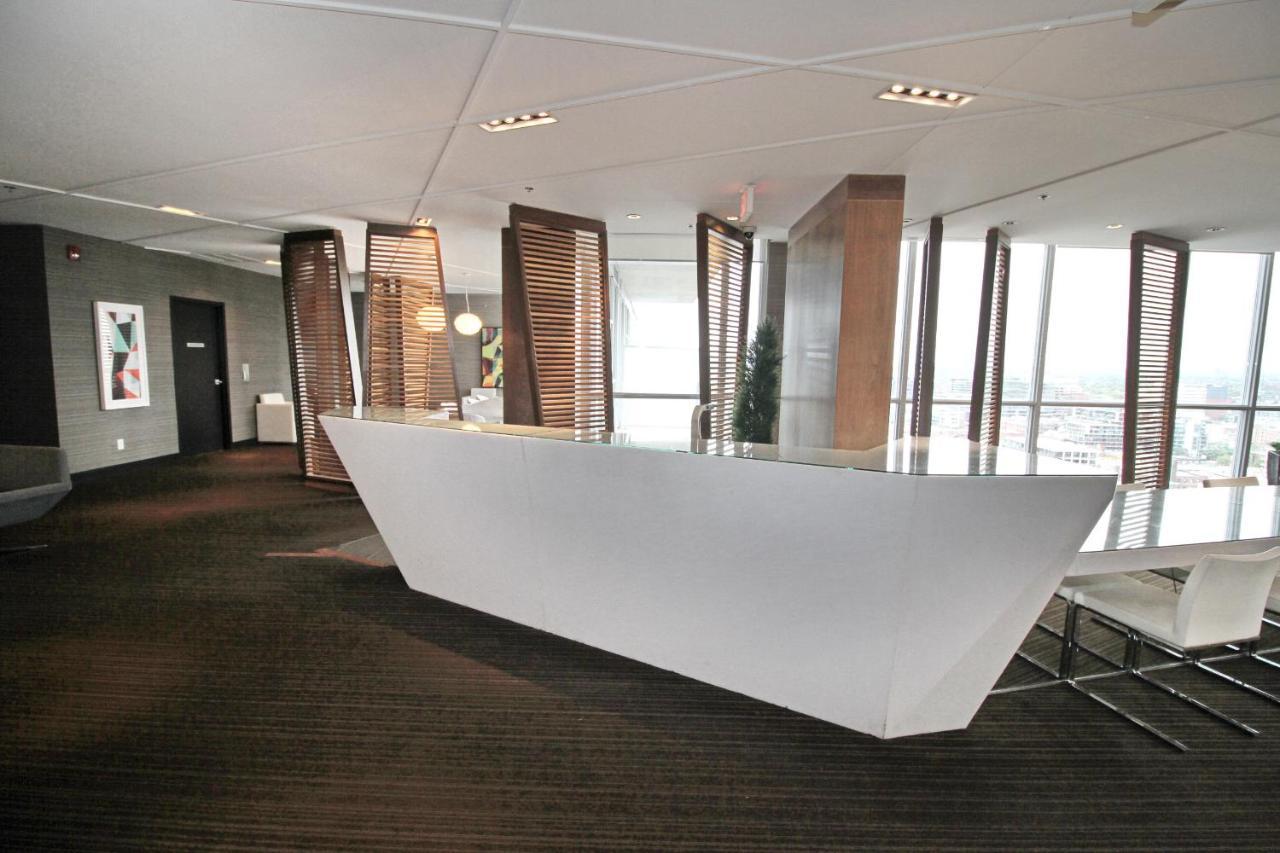 Apartment Boutique Suites - Entertainment District, Scotiabank Arena - Downtown Toronto