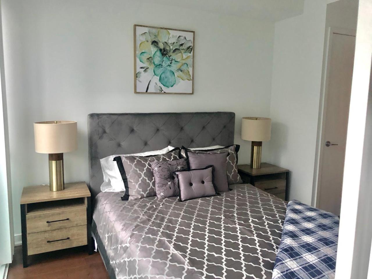 Simply Comfort. Gorgeous Downtown * Toronto