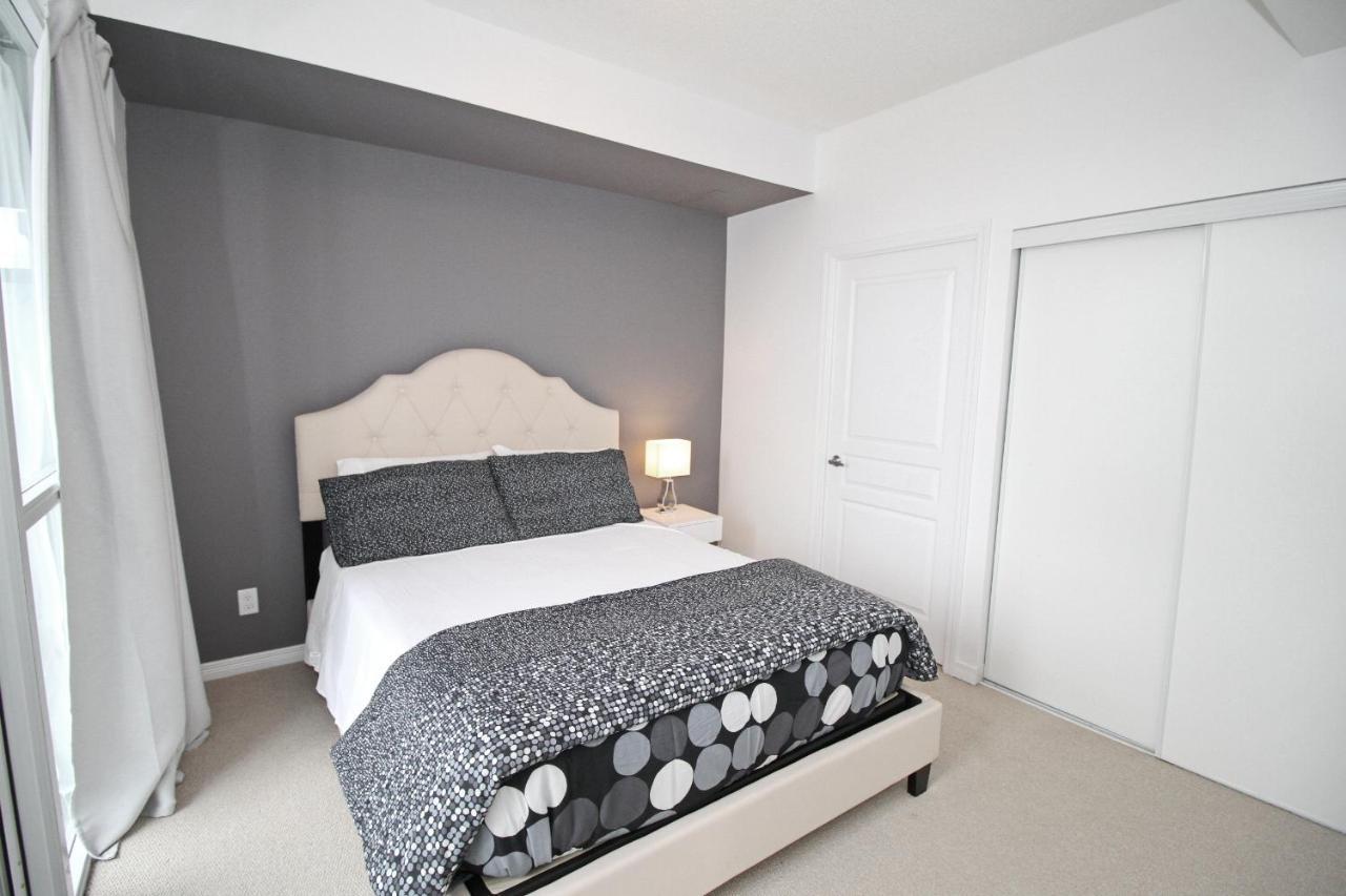 Apartment Boutique Suites - Entertainment District, Scotiabank Arena - Downtown *