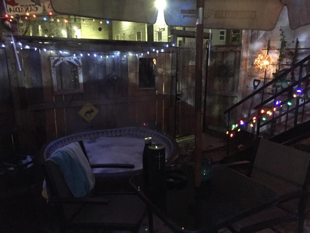 Cabbagetown Bachelor Apartment Toronto