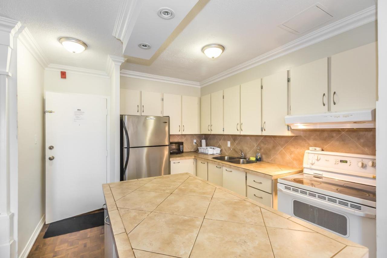 Apartment Furnished Living- Scarborough Toronto