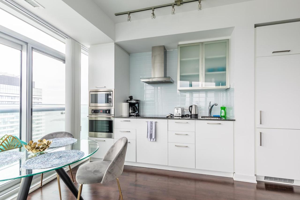 Simply Comfort. Gorgeous Downtown