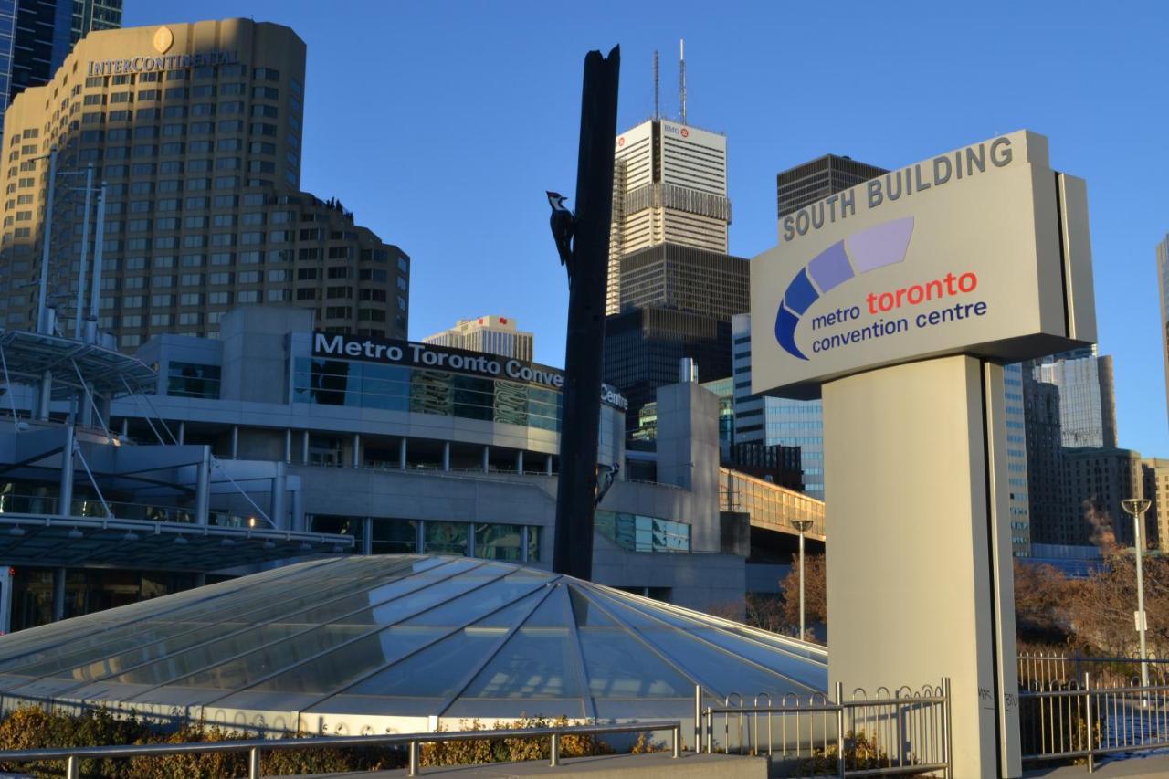 Crown Suites - Downtown Toronto Apartment *