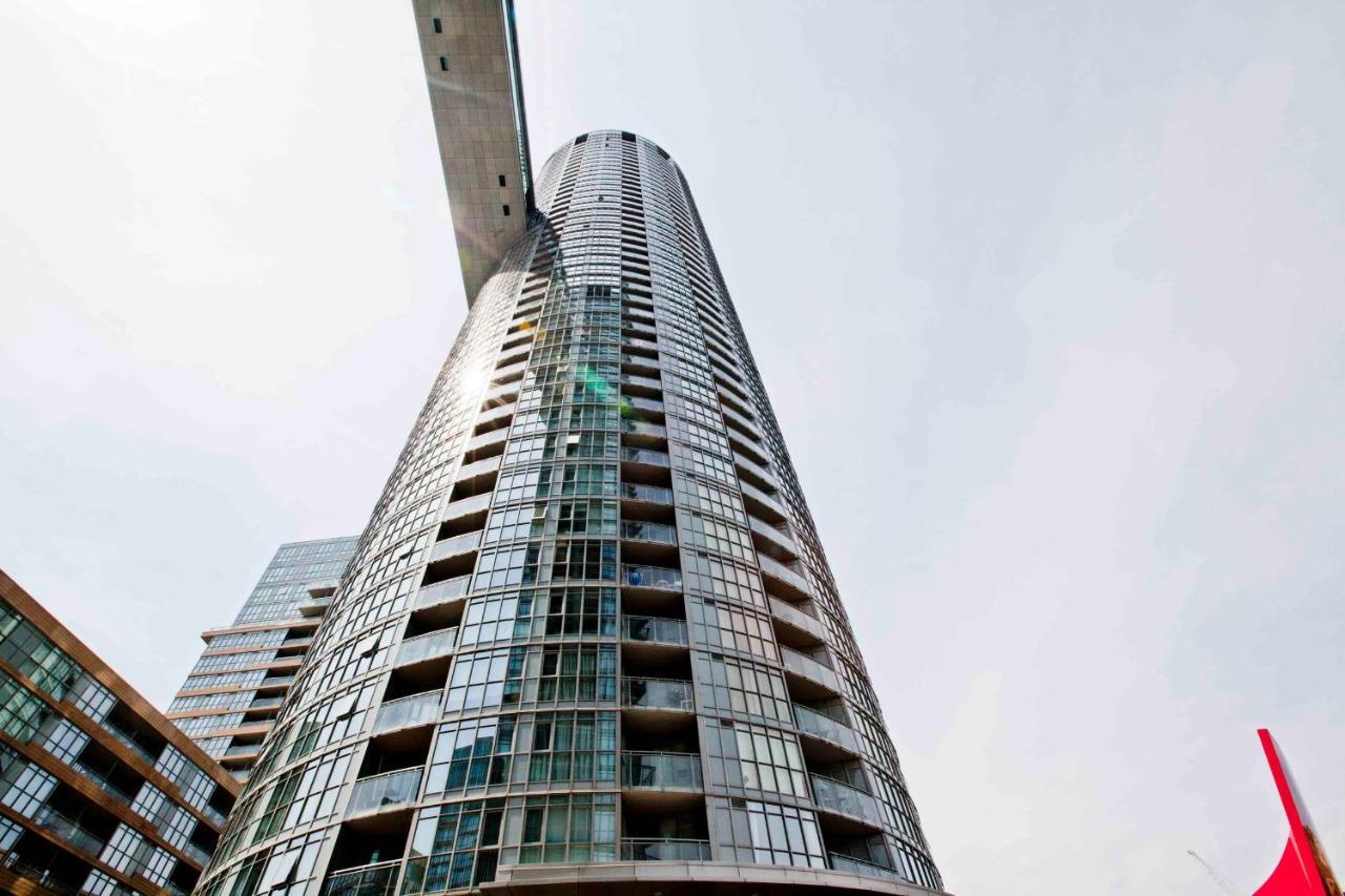 Crown Suites - Downtown Toronto * Toronto