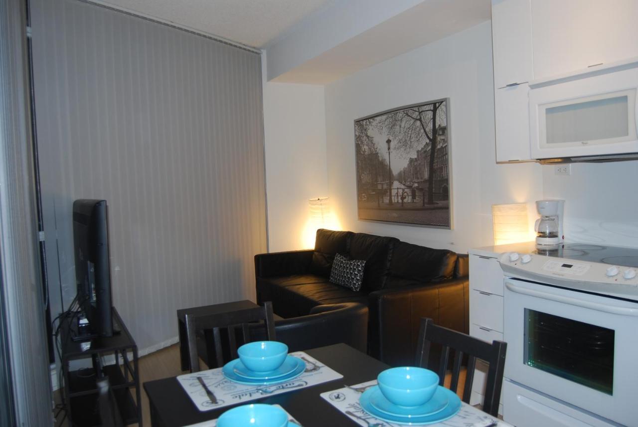 Crown Suites - Downtown Toronto Apartment