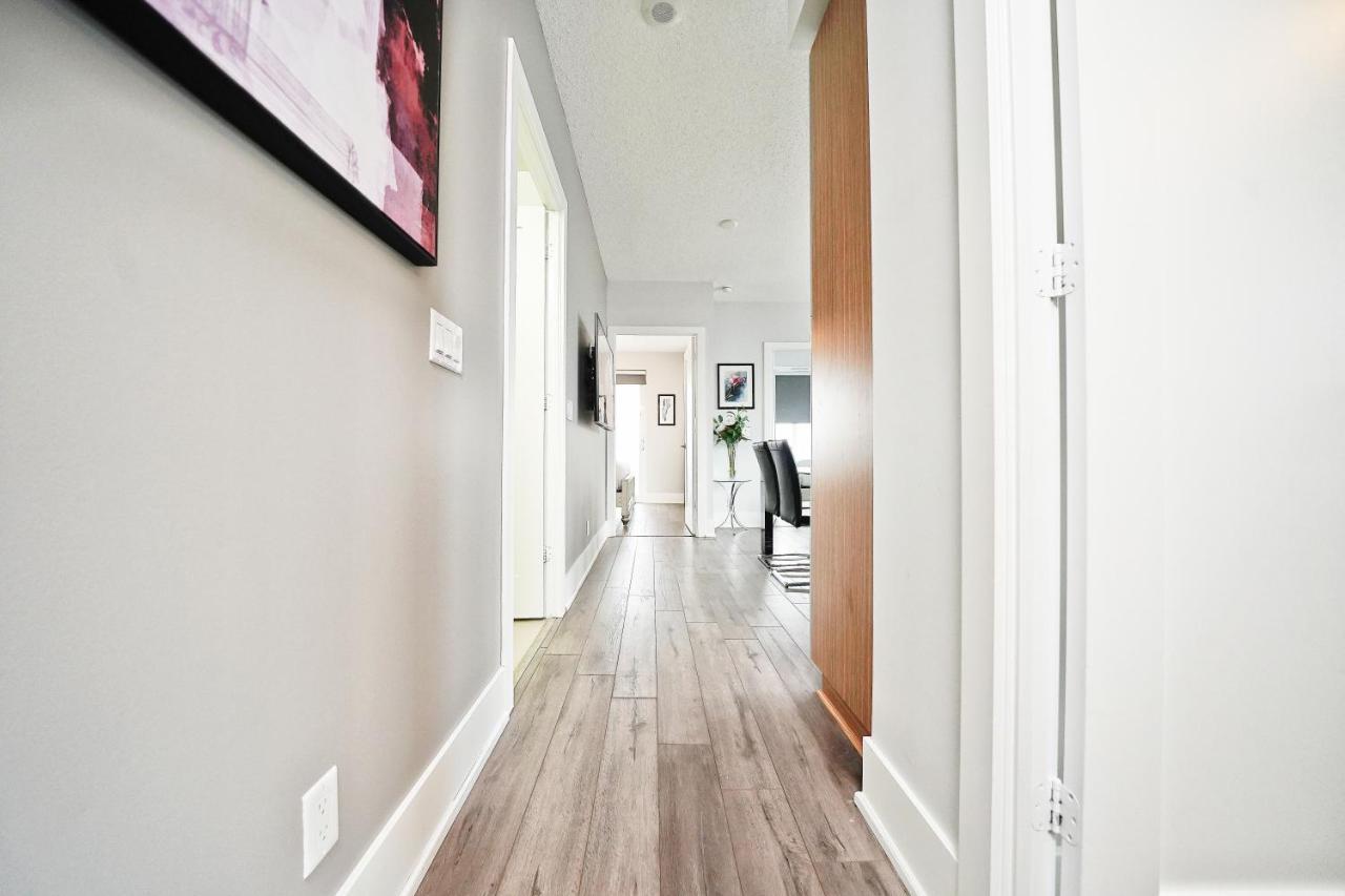 Grand Royal Condos - Cn Tower *