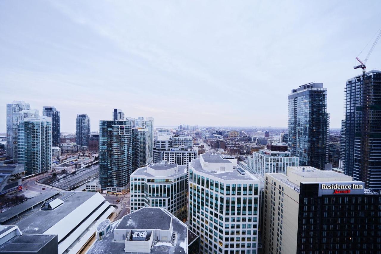 Grand Royal Condos - Cn Tower