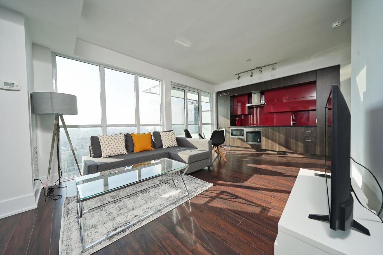 Grand Royal Condos - Cn Tower