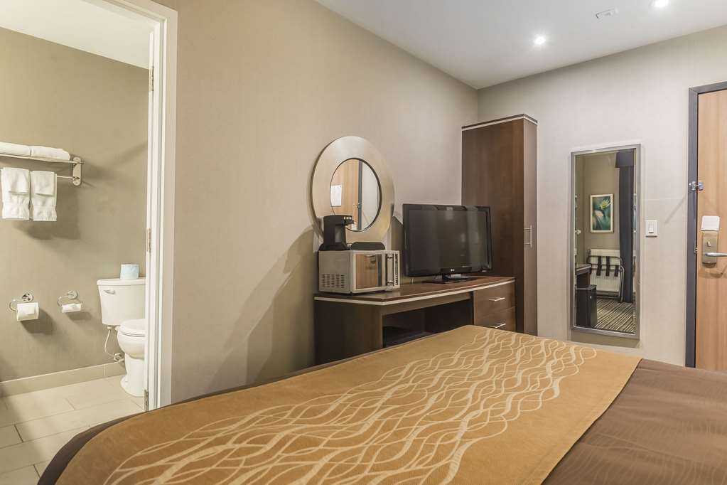 Comfort Centre Hotel