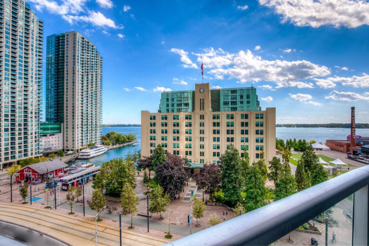 Queens Quay Lake View By Sts * Toronto