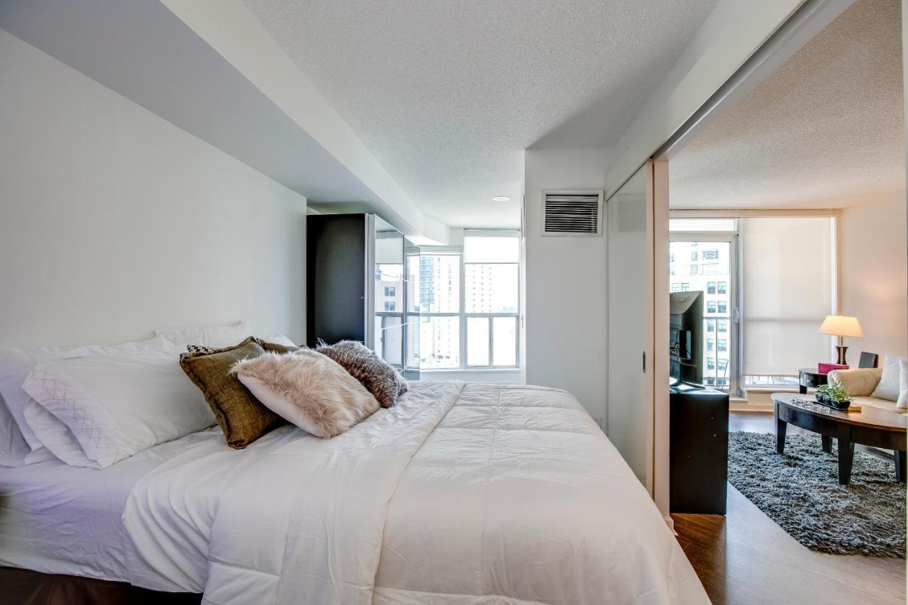 Apartment Queens Quay Lake View By Sts Toronto