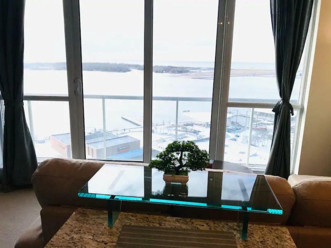 Apartment Queens Quay Lake View By Sts *