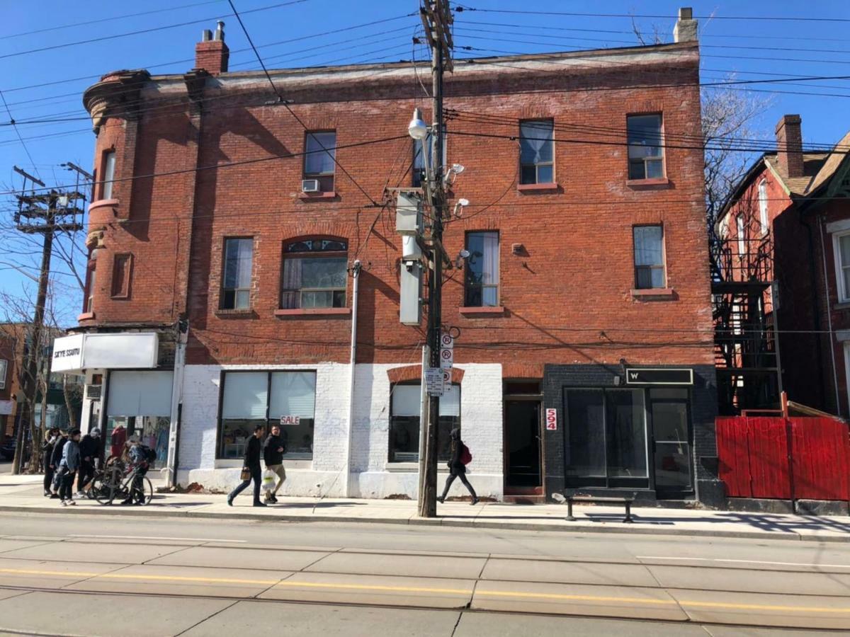 Lucky House Guest house Toronto