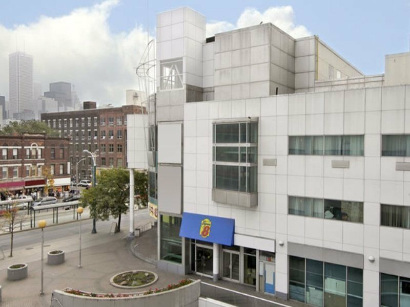 Super 8 By Wyndham Downtown Hotel 2*