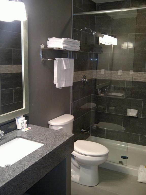 Hotel Comfort Centre Toronto