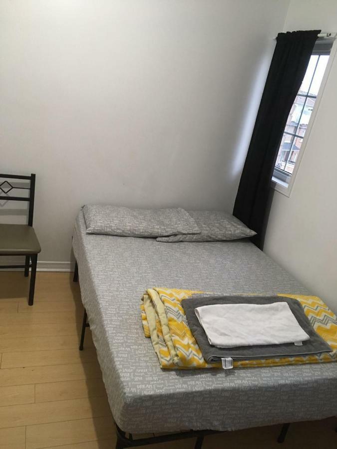 Monthly In York University Guest house *