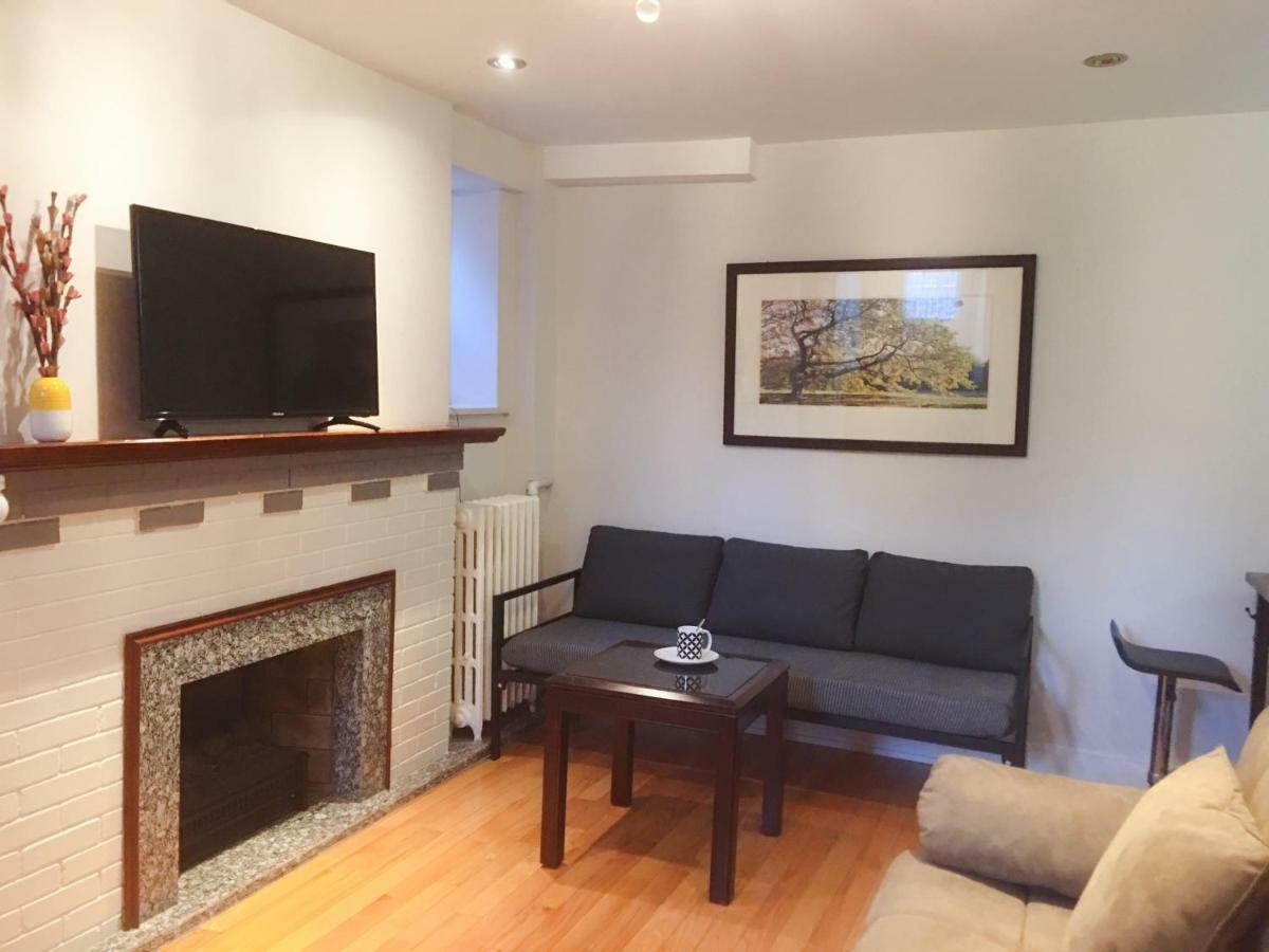 The Parkway Place