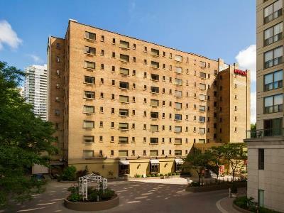 Hotel Hampton & By Hilton Downtown 3*