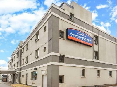 Howard Johnson By Wyndham Downtown West Hotel *