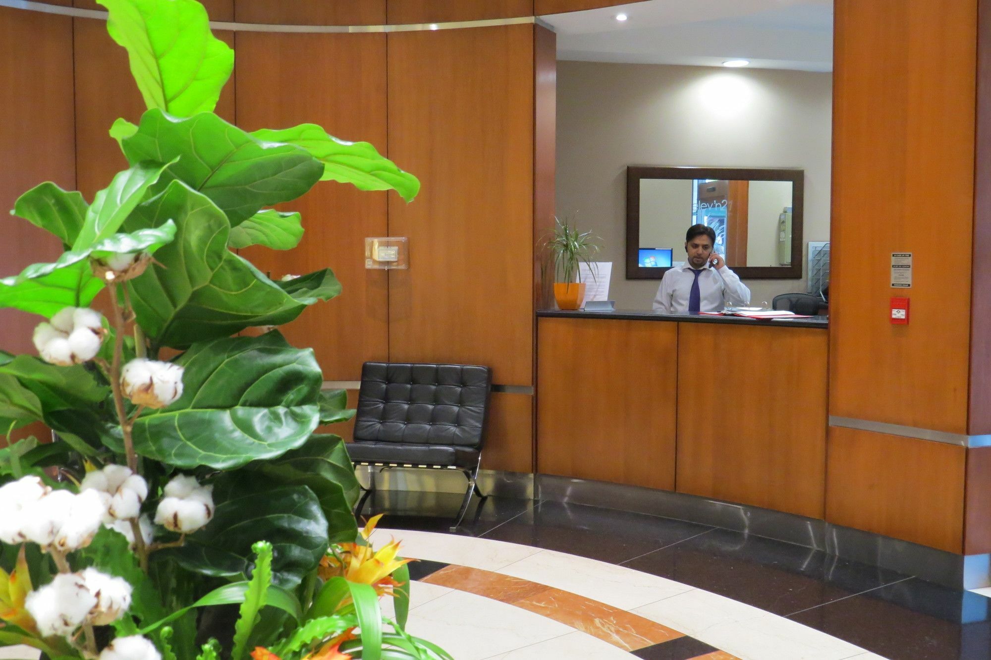 Tosuites - Elev'n21 Apartment *