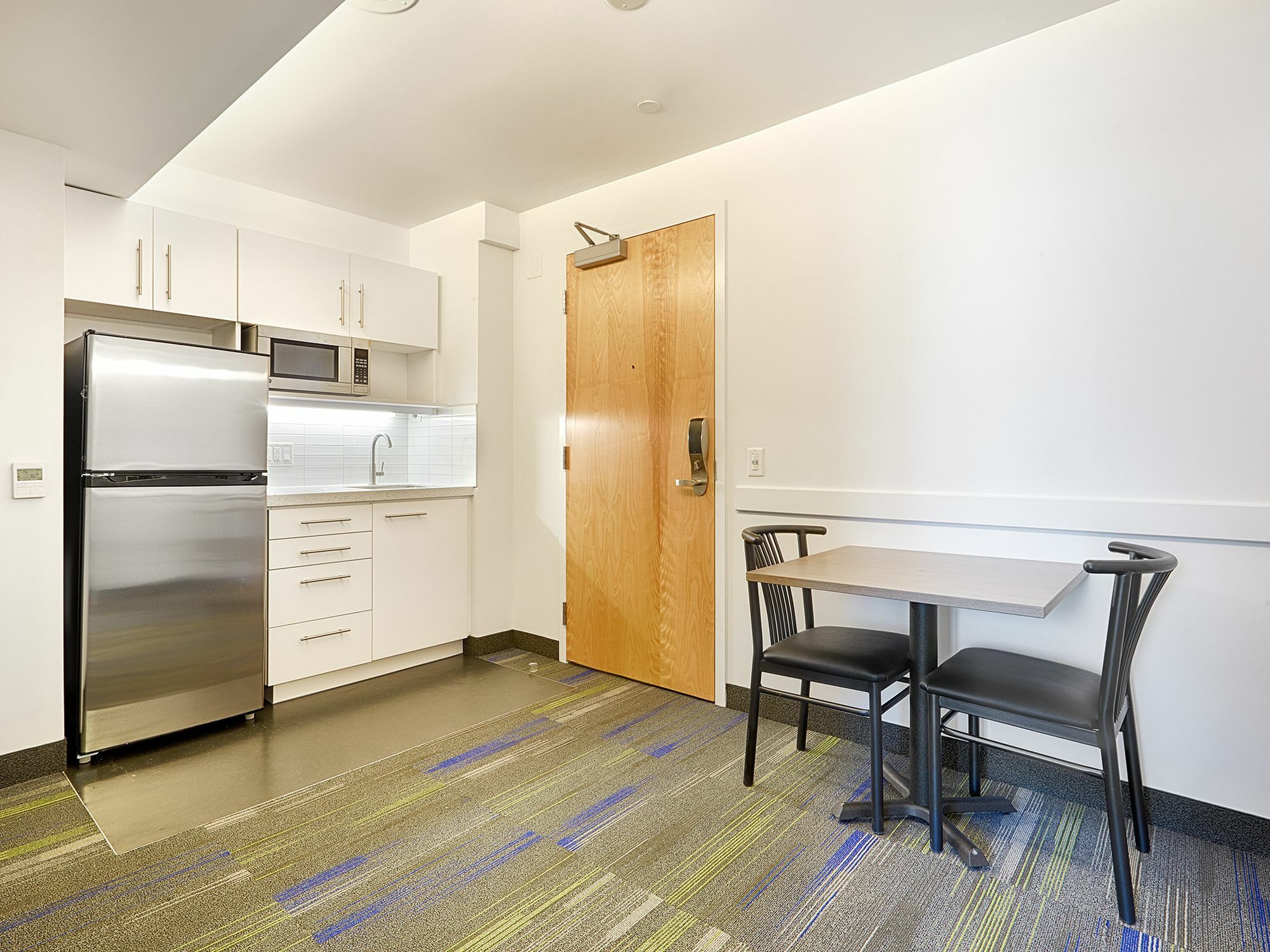 & Conference Centre - Downtown Apartment