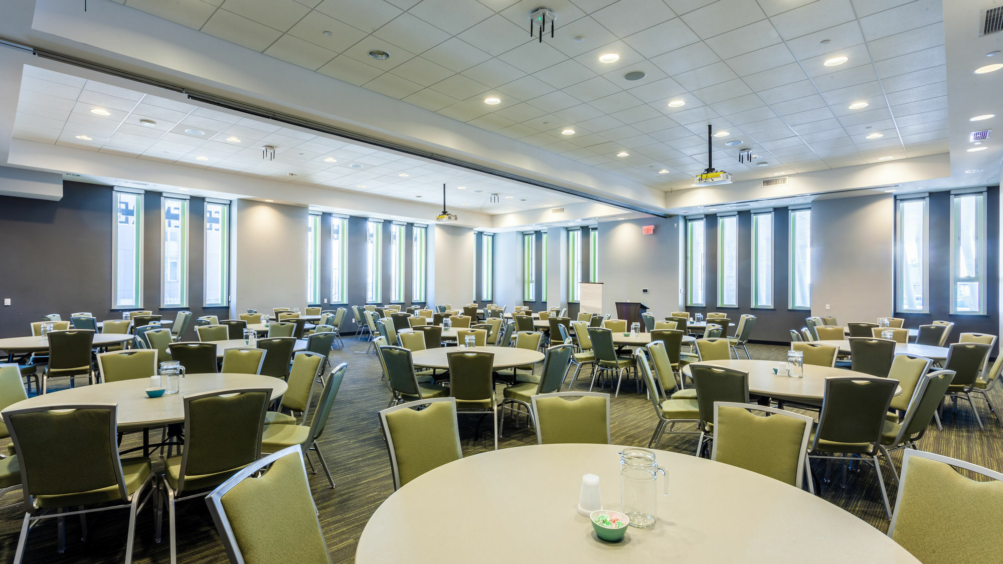 & Conference Centre - Downtown *