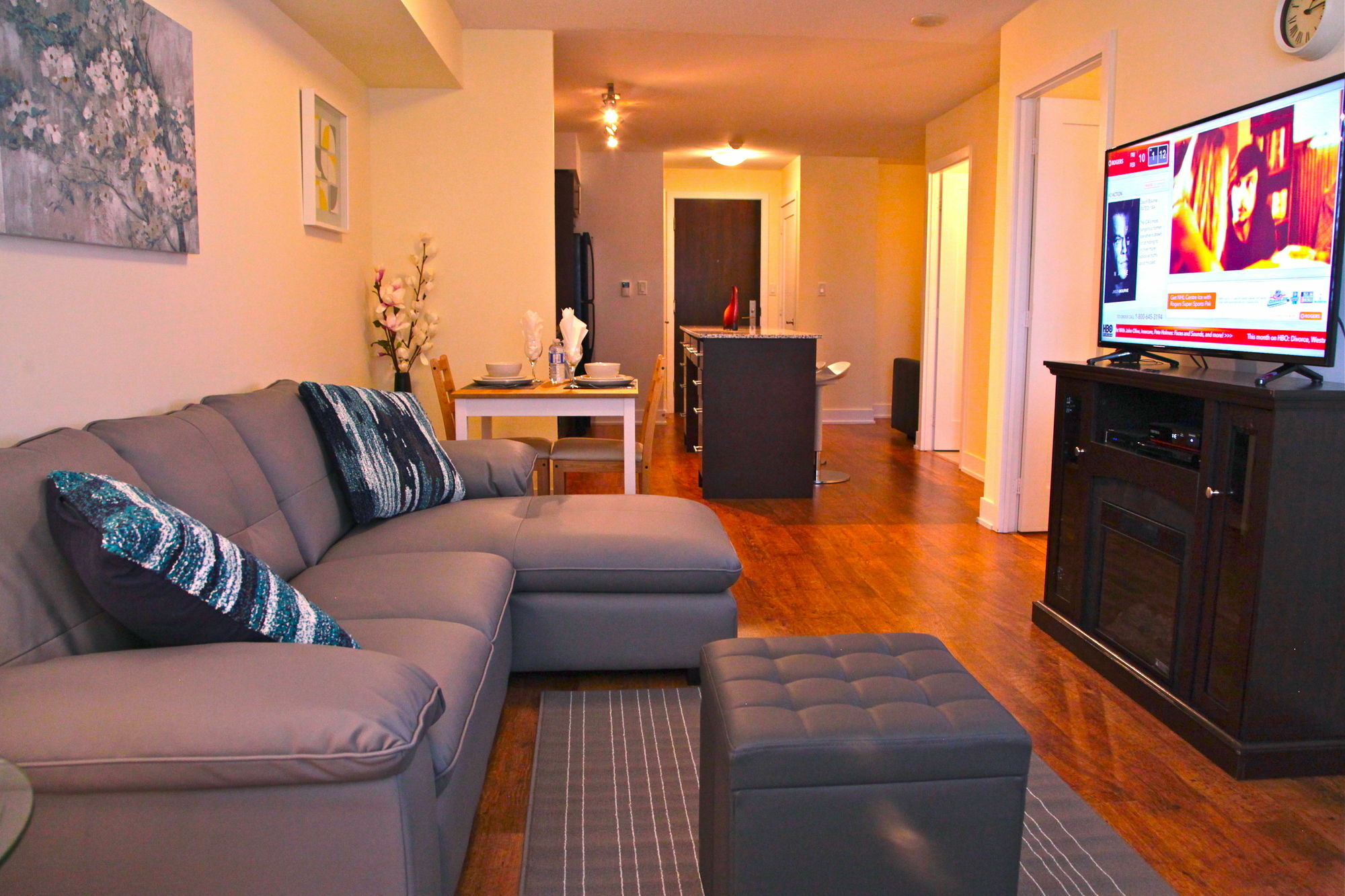 Apartment Red Maple - Blue Jays Way *