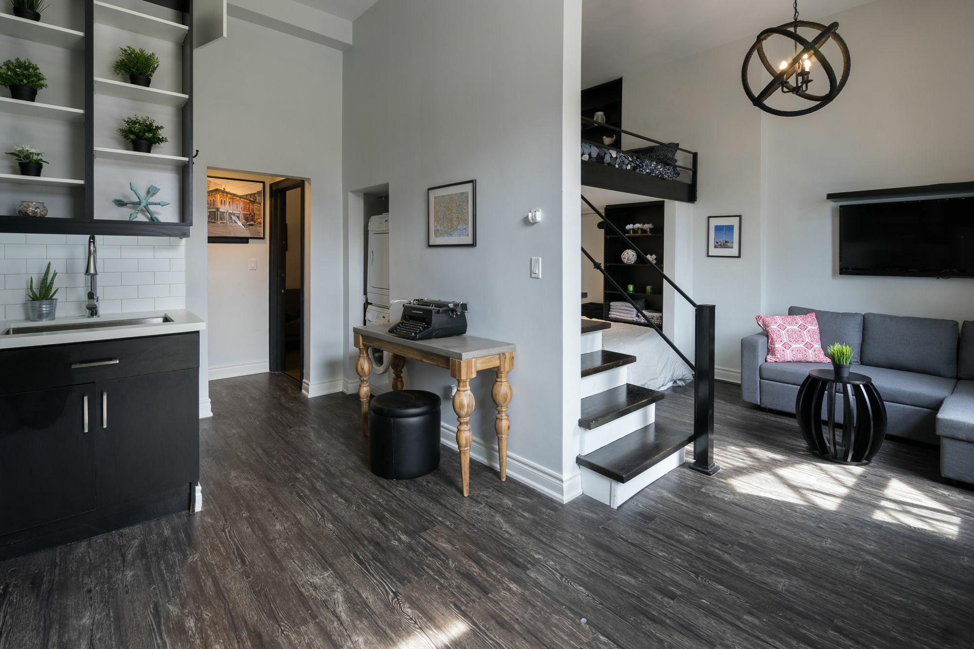 Applewood - Modern Traveller Paradise Loft Apartment