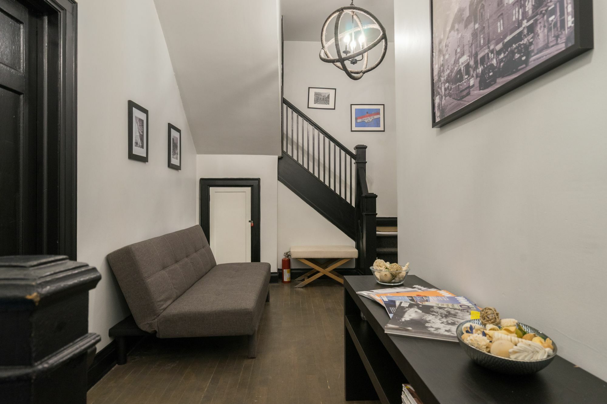 Applewood - Modern Traveller Paradise Loft Apartment Toronto