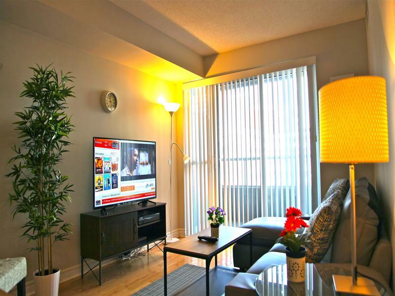 Apartment Red Maple - Icon Toronto