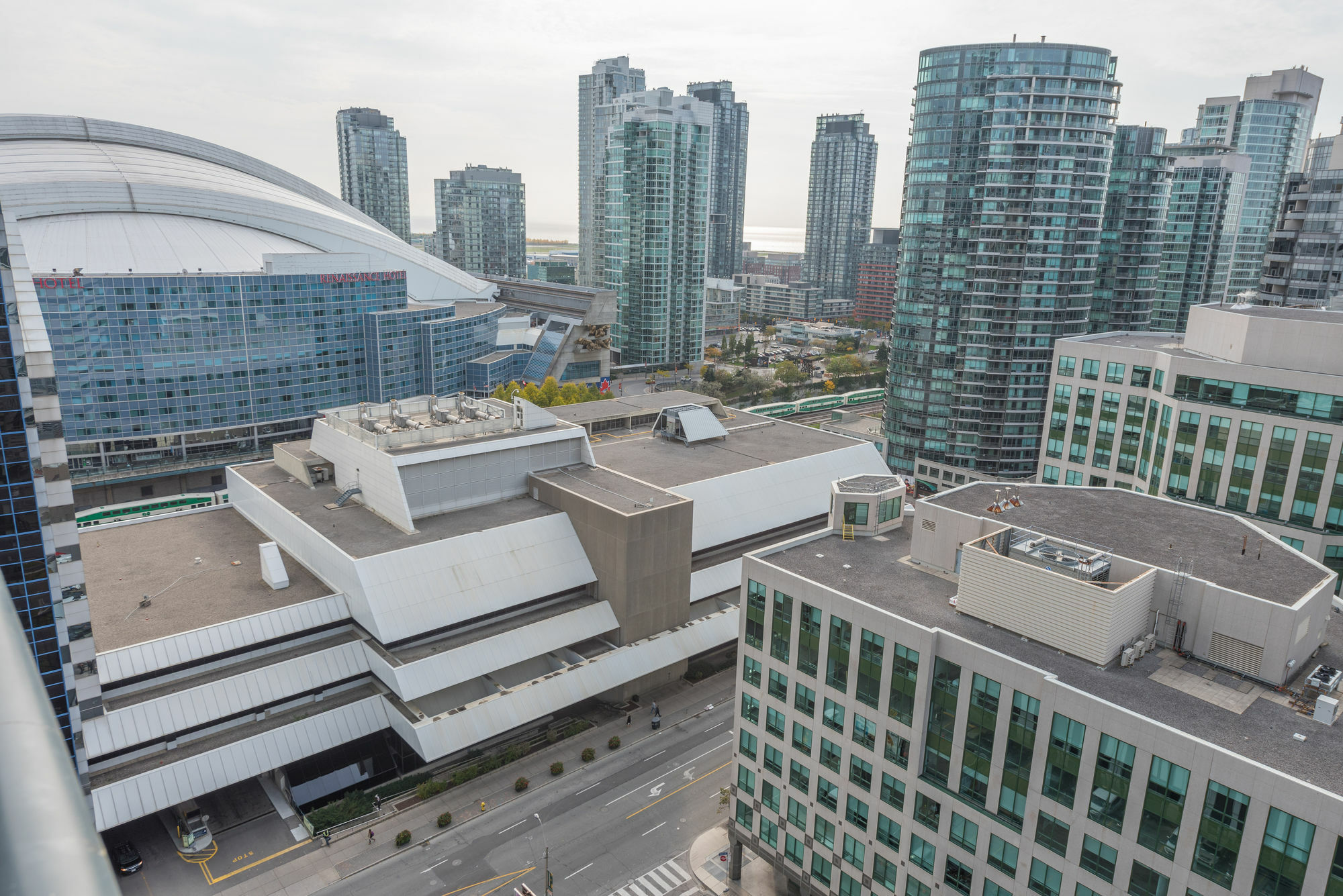 Grand Royal Condos - Cn Tower Toronto
