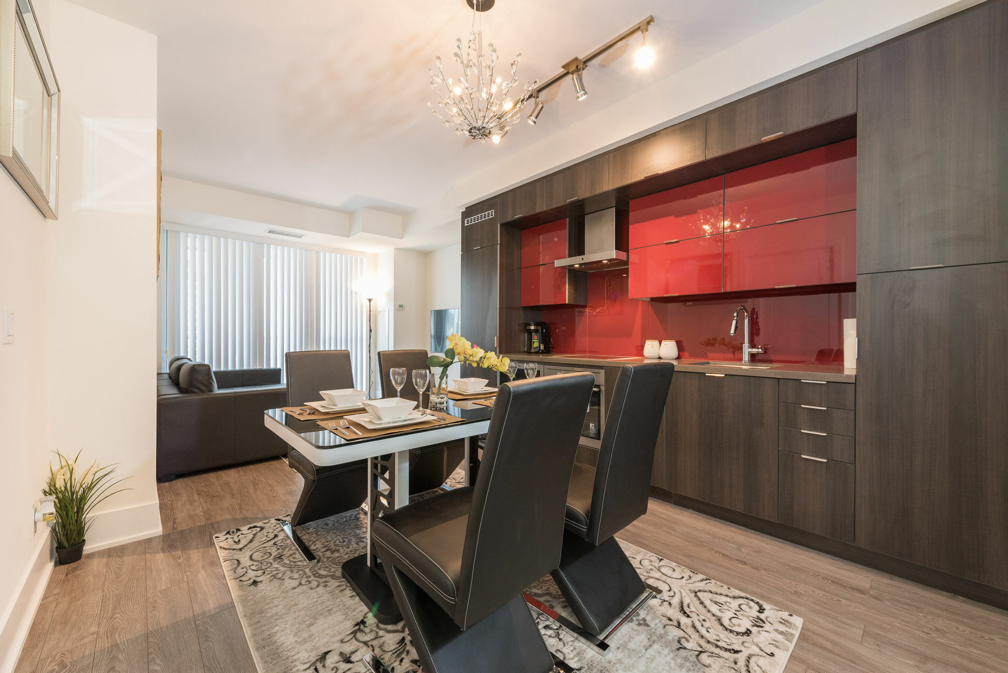 Grand Royal Condos - Cn Tower