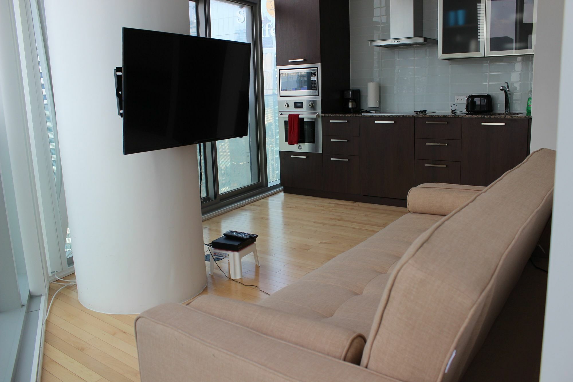 The Corporate - Ice 4* Toronto