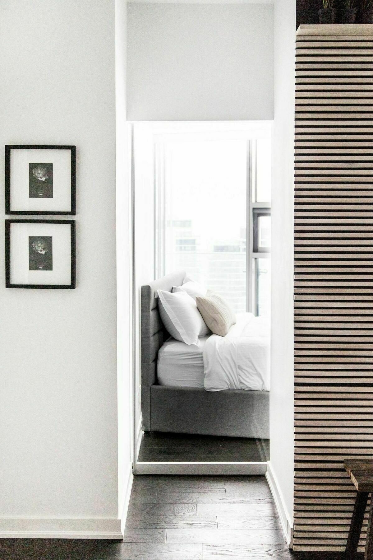 Applewood - 3 Bdrm Luxury Lakeview * Toronto
