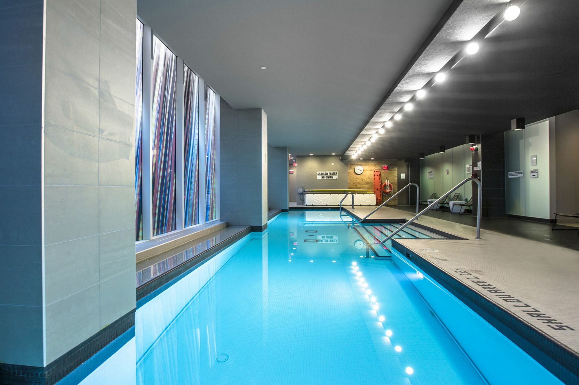 Luxury By Rogers Centre Apartment