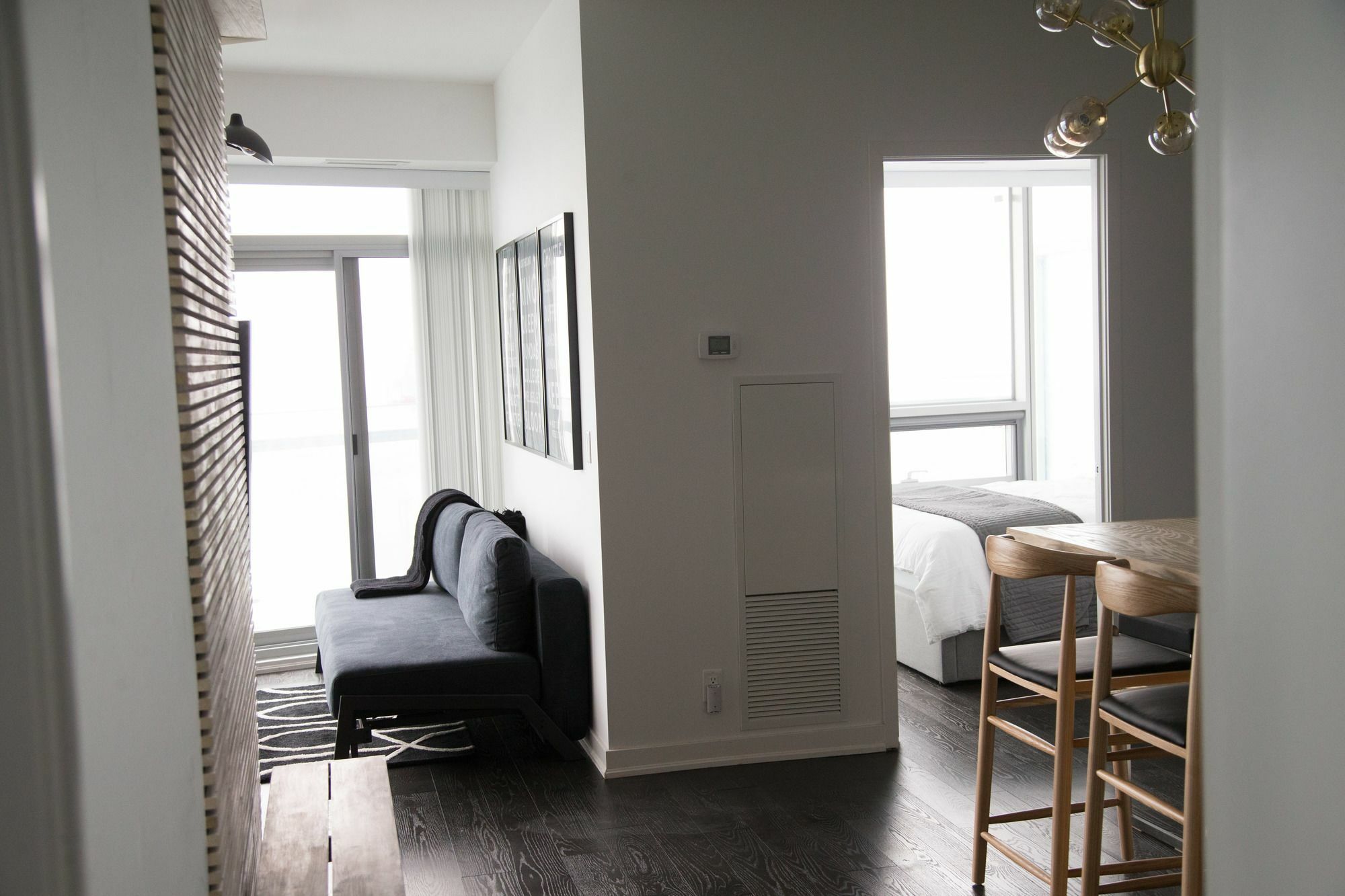 Applewood - 3 Bdrm Luxury Lakeview Apartment *