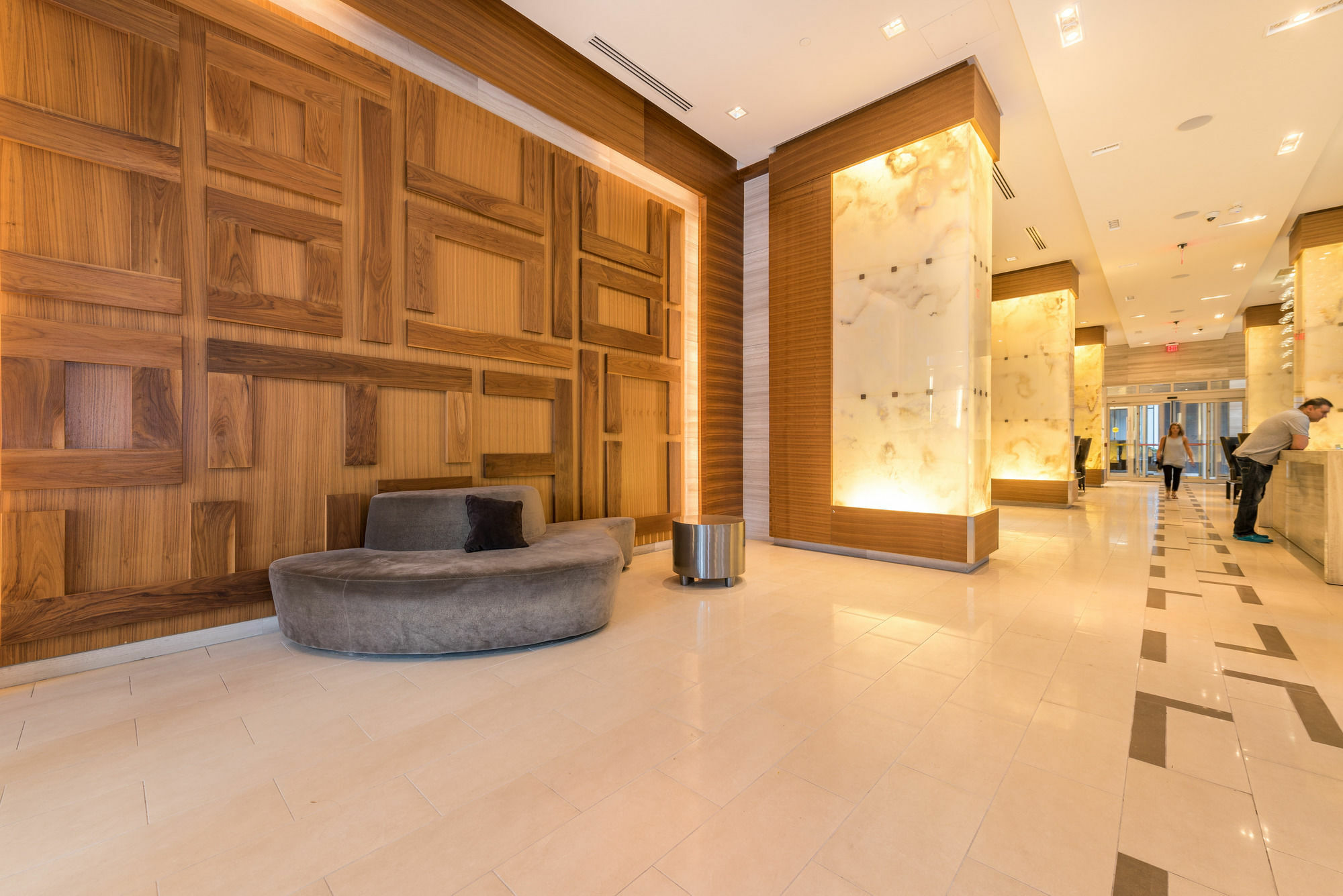 Grand Royal Condos - Cn Tower Apartment