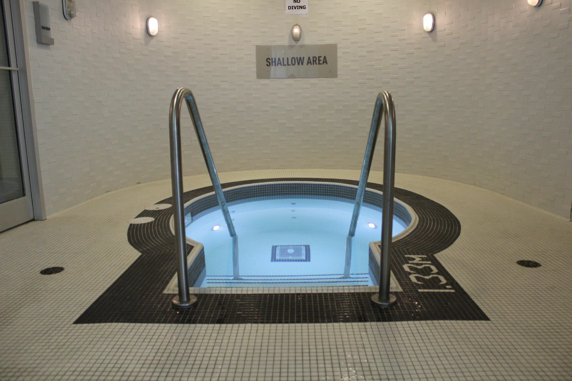 Hotel The Corporate - Ice