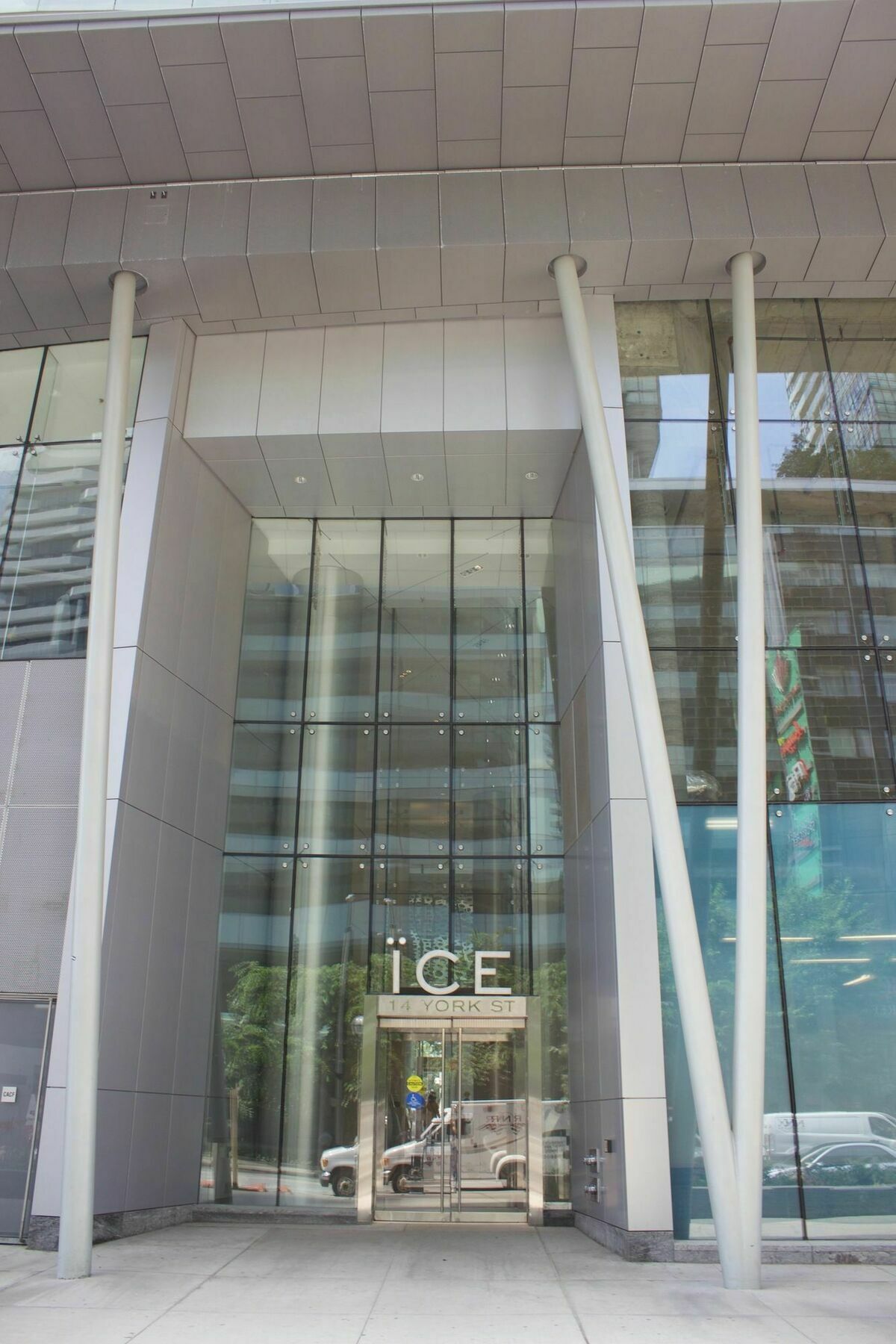 Hotel The Corporate - Ice