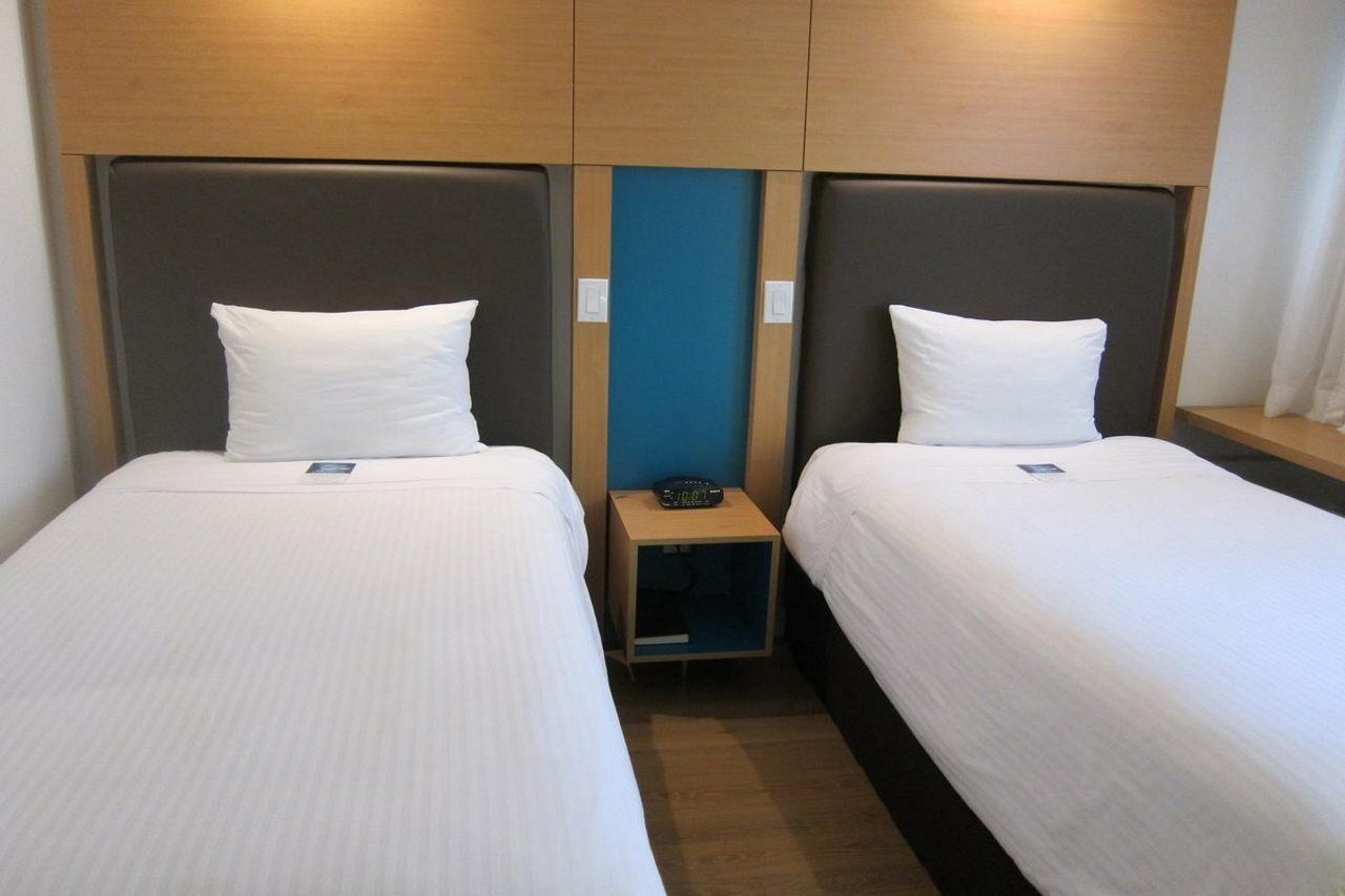 Bond Place 3* Toronto