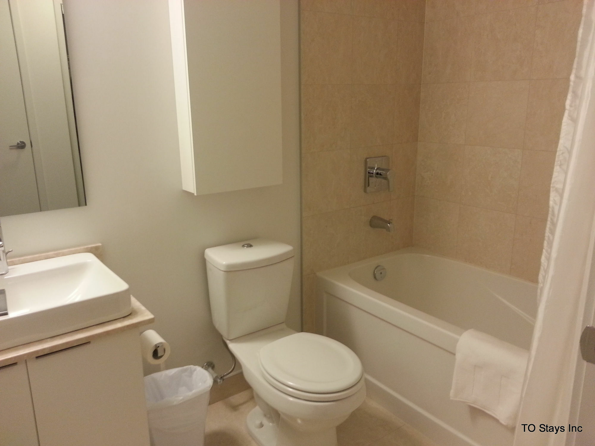 To - York And Lakeshore Hotel 4*