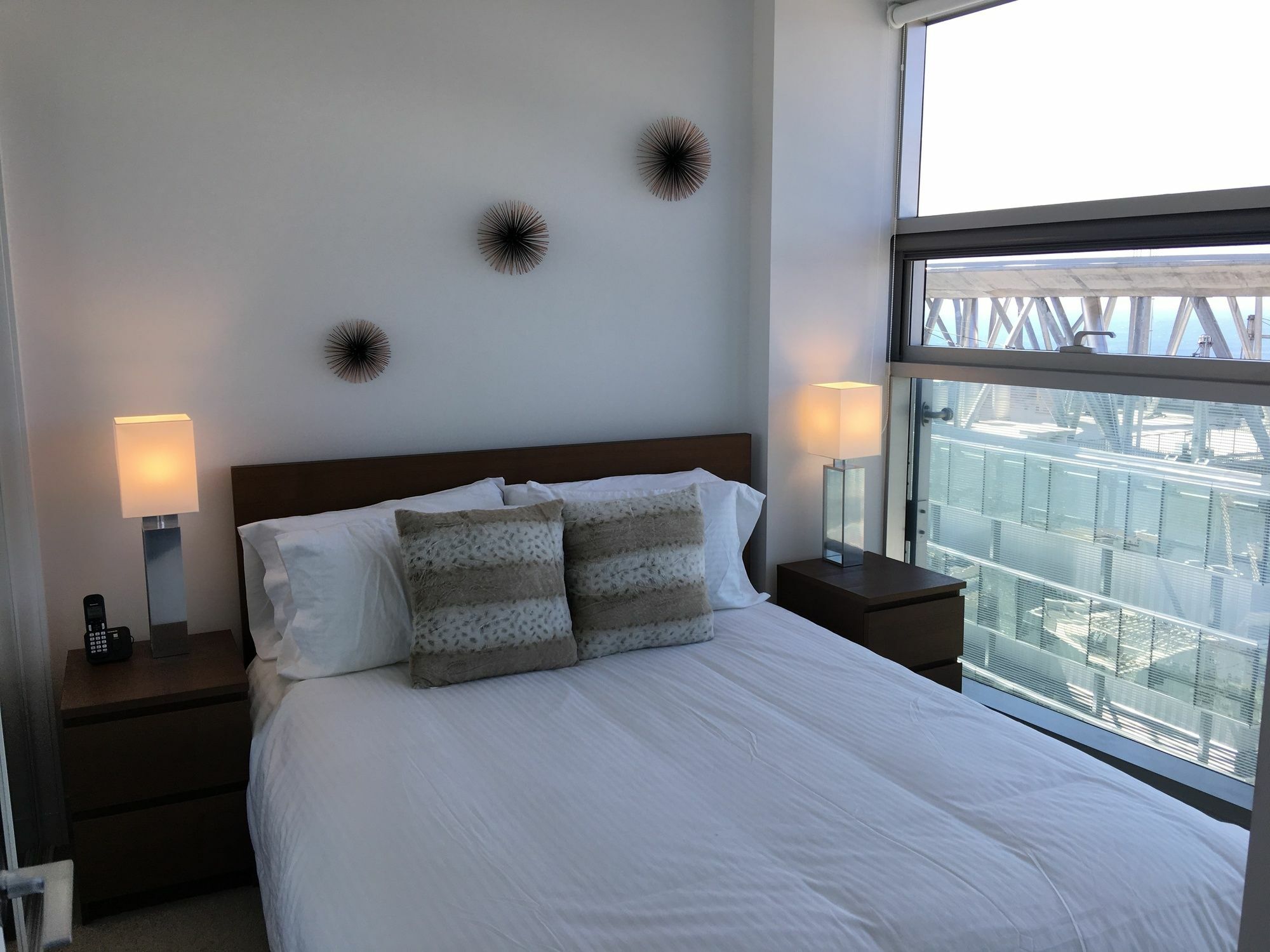 To - York And Lakeshore Hotel