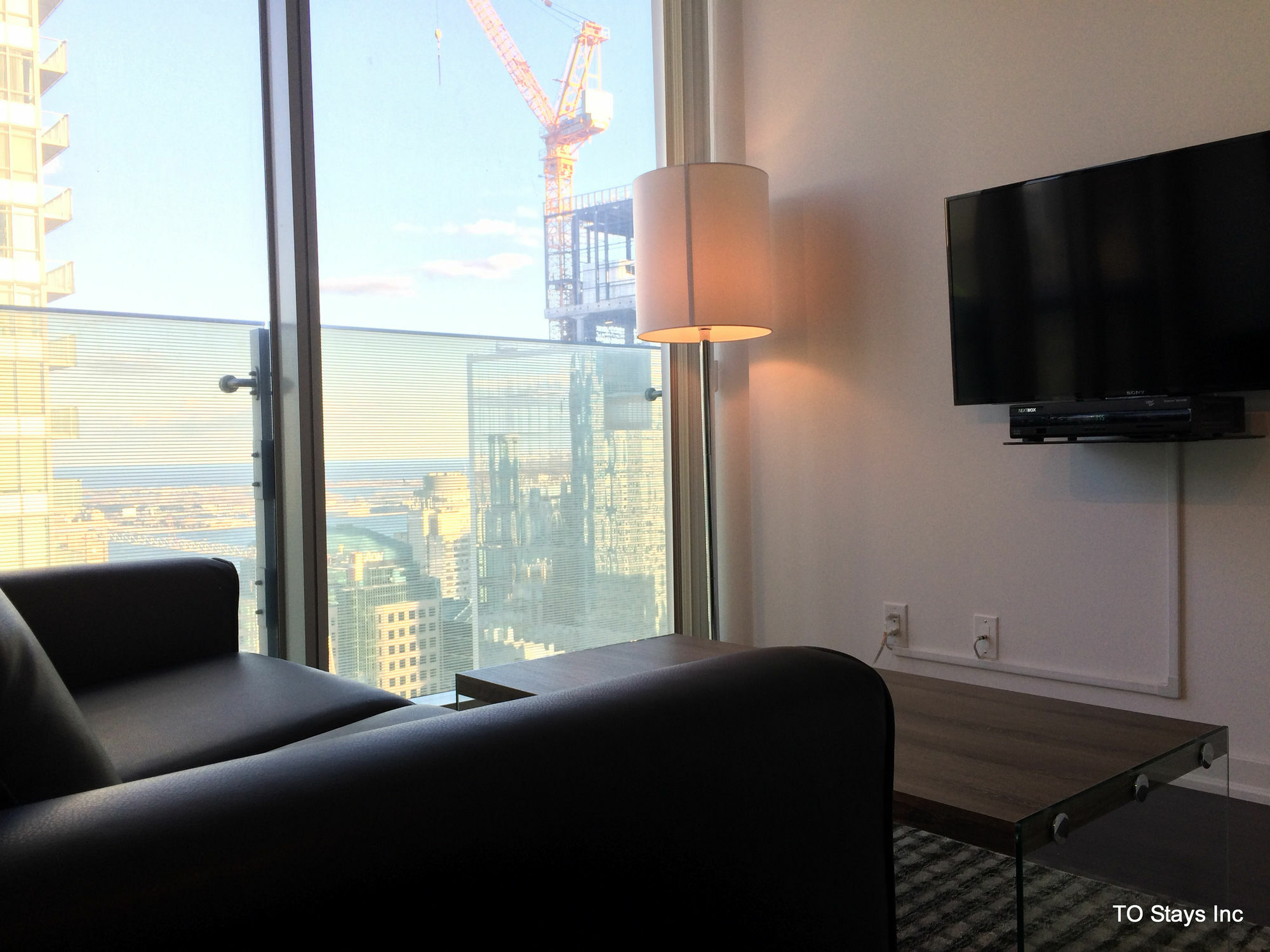 Hotel To - York And Lakeshore 4*