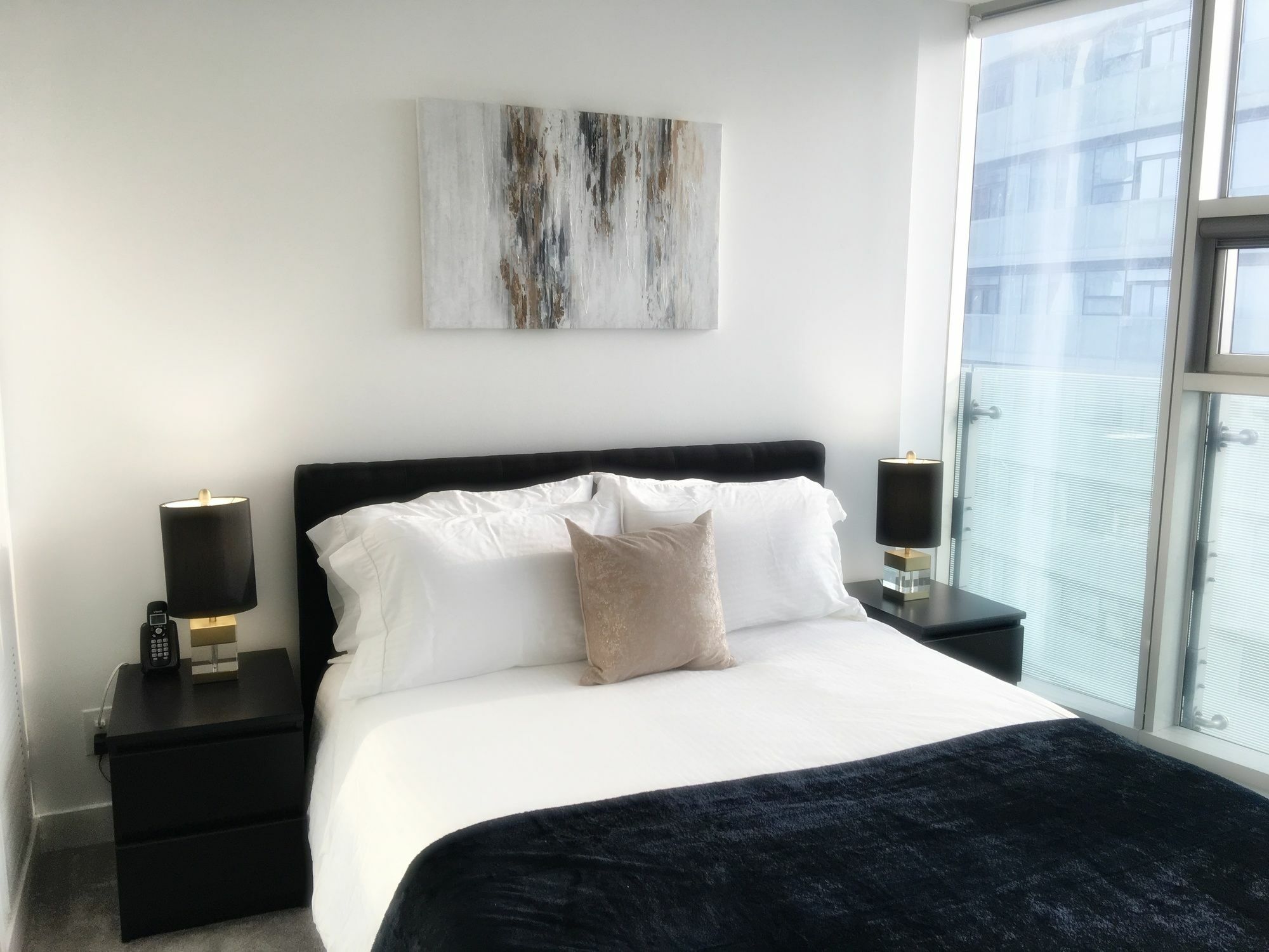 To - York And Lakeshore Hotel